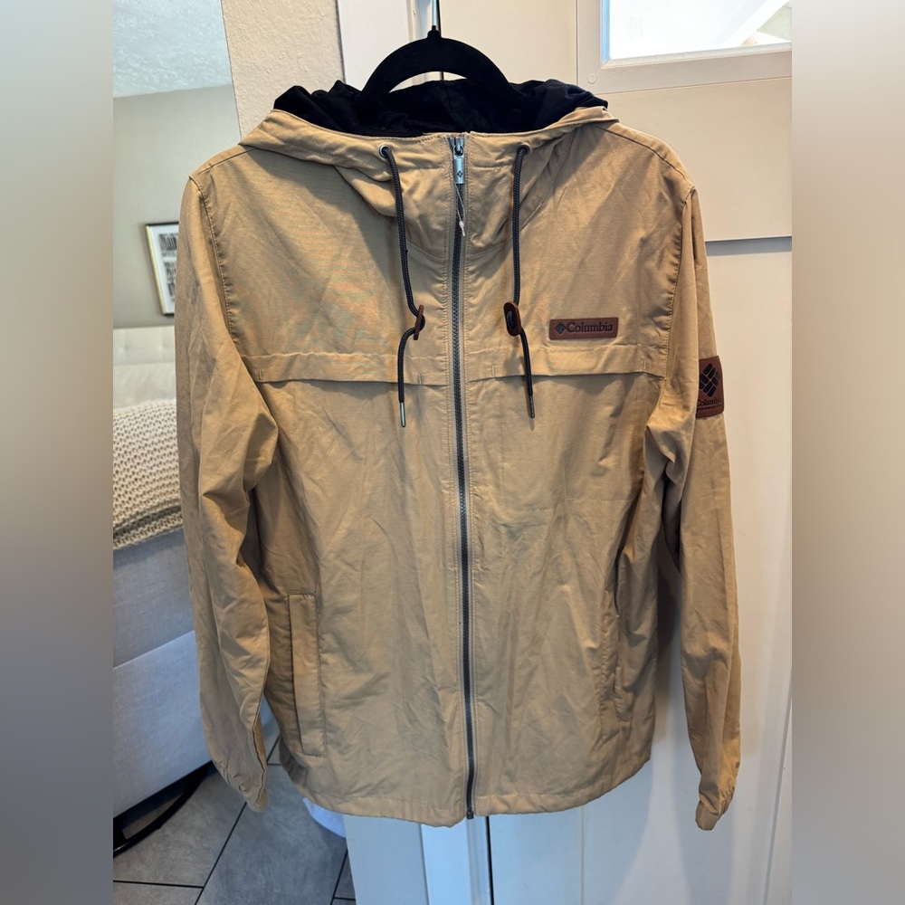 Columbia Mens Windbreaker Hooded Jacket Men
Size Small